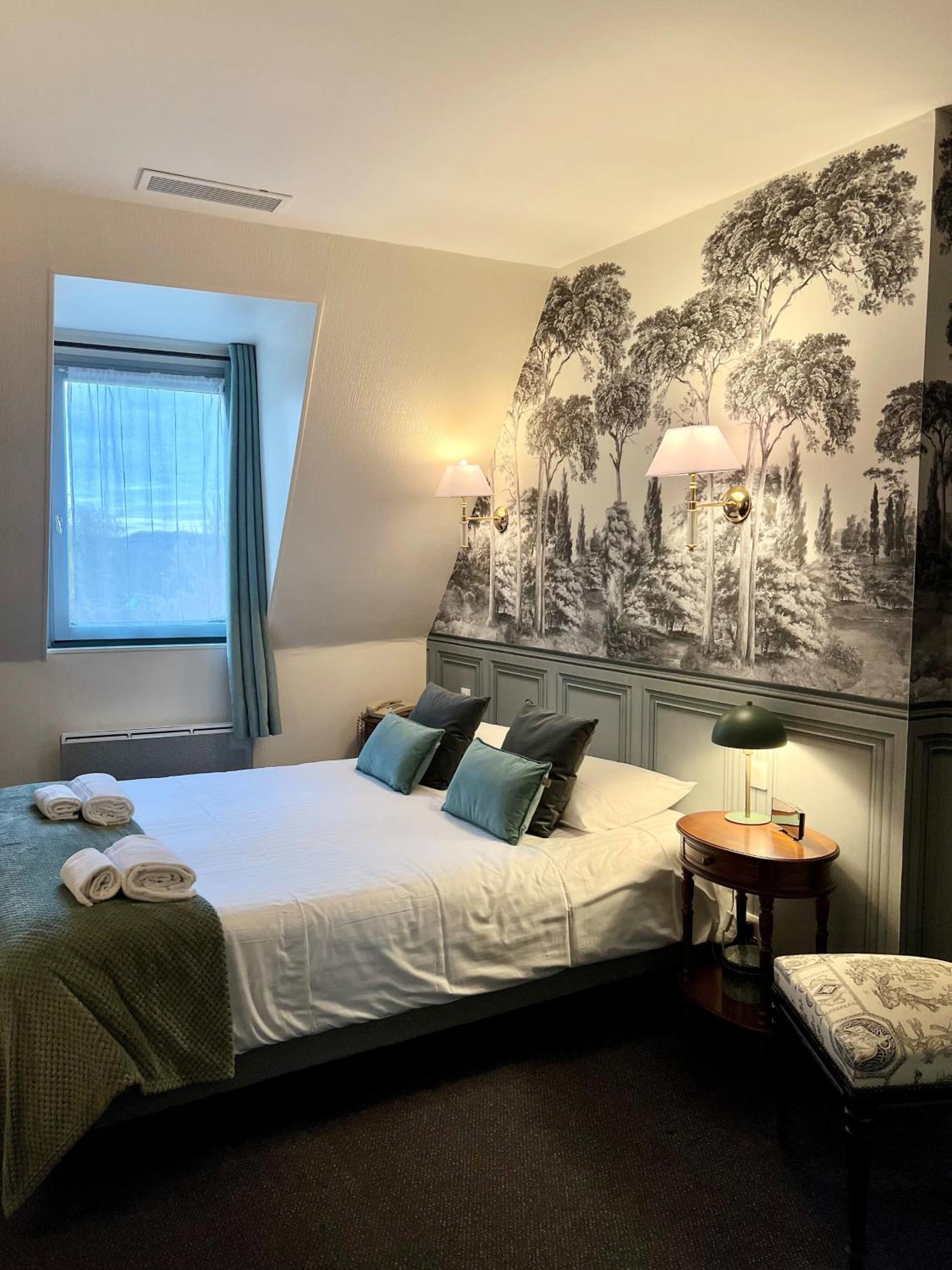 The Originals Boutique, Hotel Le George , לוצ'ס מראה חיצוני תמונה