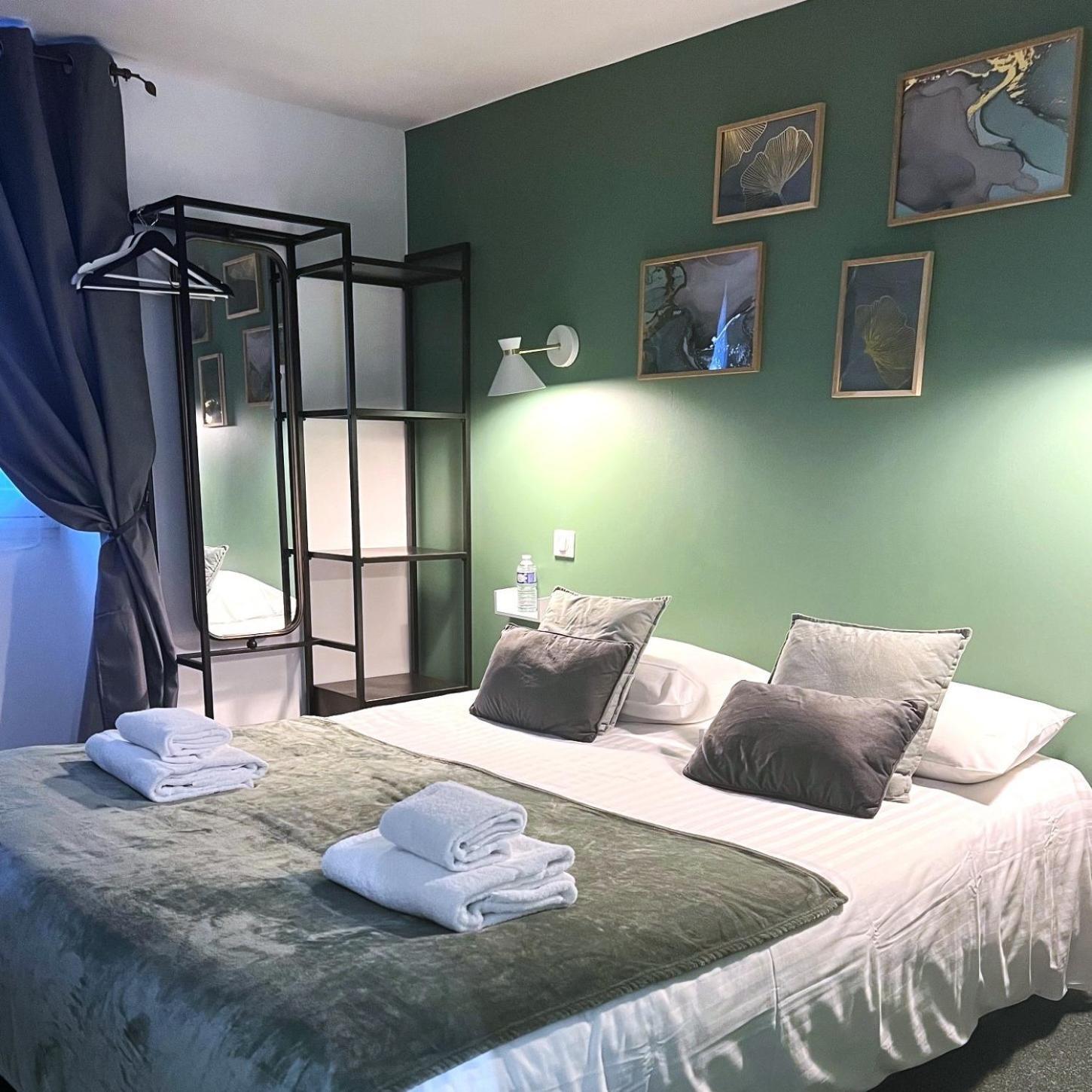 The Originals Boutique, Hotel Le George , לוצ'ס מראה חיצוני תמונה